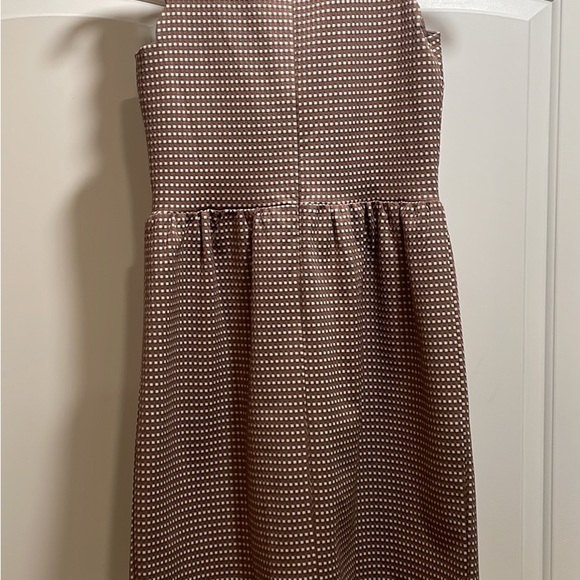 Brown and white dress size 4 - Picture 2 of 2